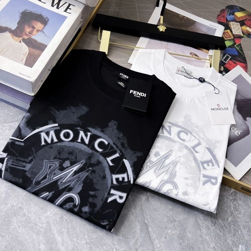 Moncler T-Shirts TravelReady 141032
