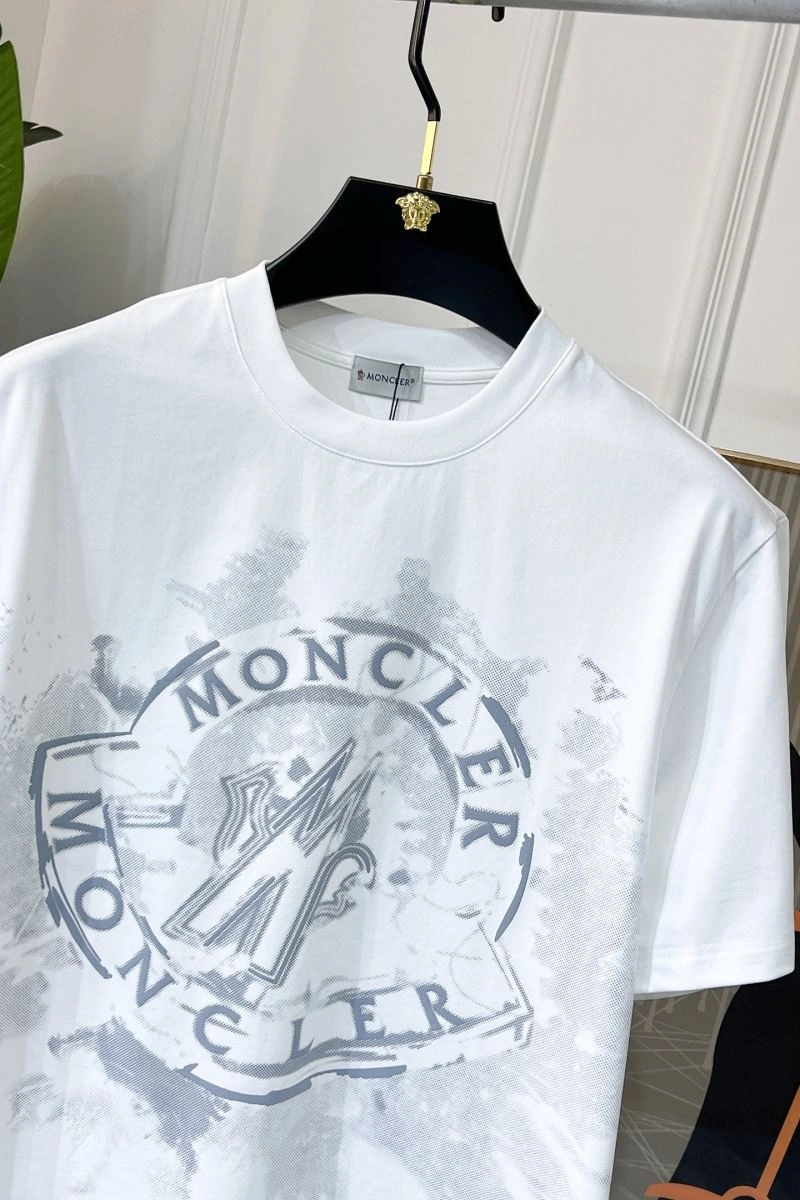 Moncler T-Shirts TravelReady 141032