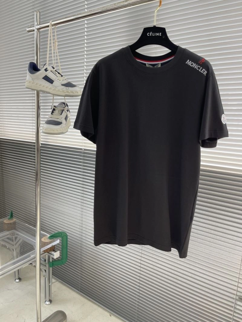 Timeless Moncler T-Shirts 141025