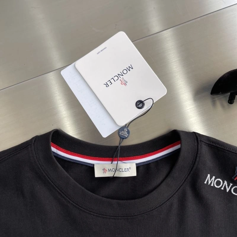 Timeless Moncler T-Shirts 141025