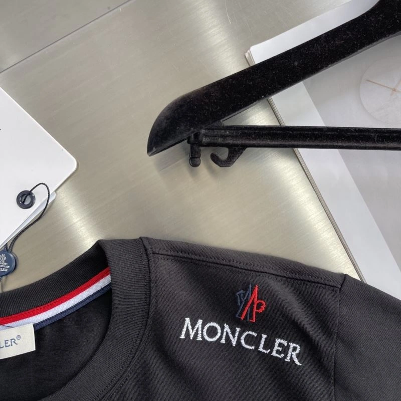 Timeless Moncler T-Shirts 141025