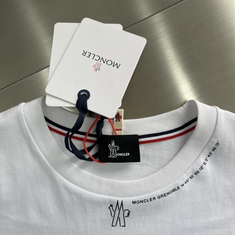 Moncler T-Shirts TechFriendly 141021