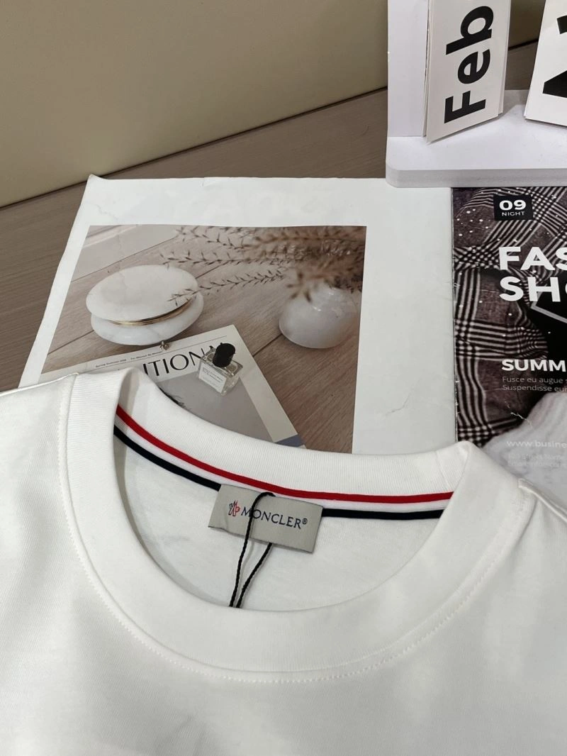 Packable Moncler T-Shirts 141011