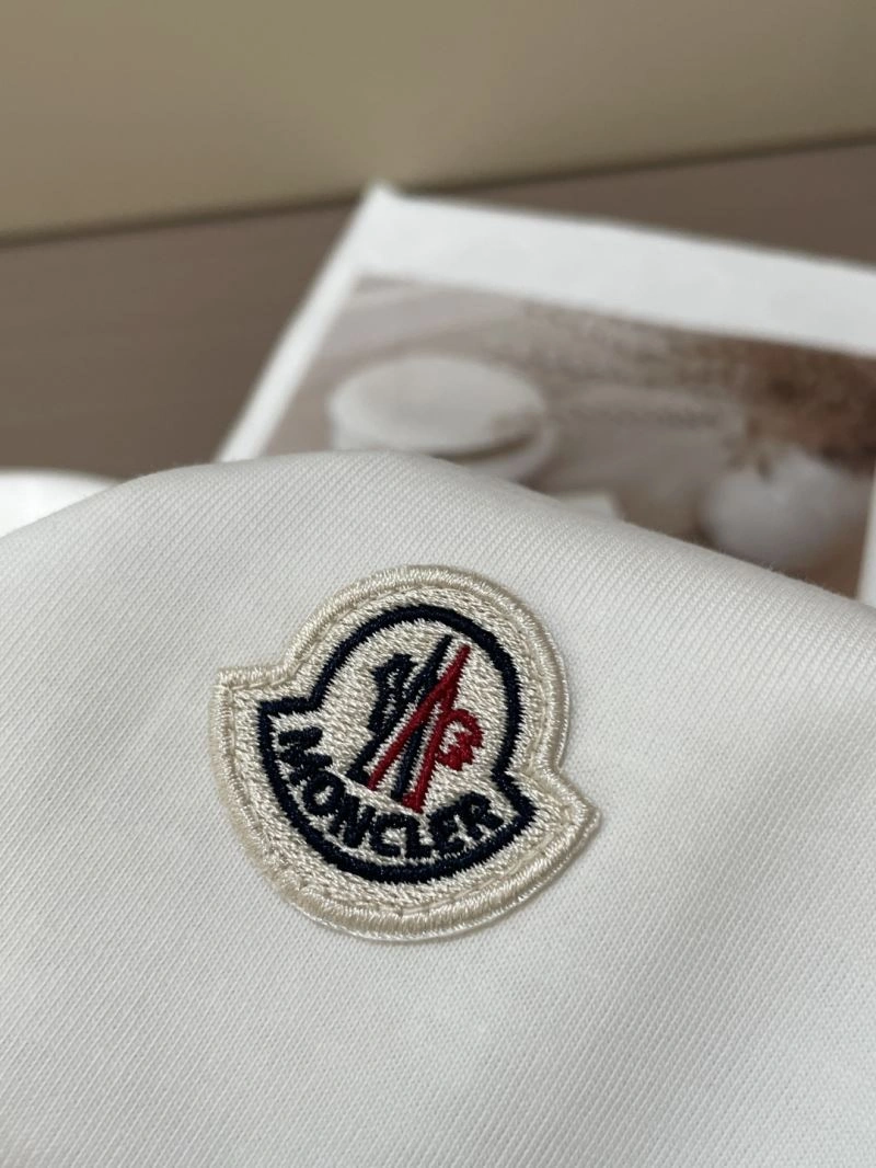 Packable Moncler T-Shirts 141011