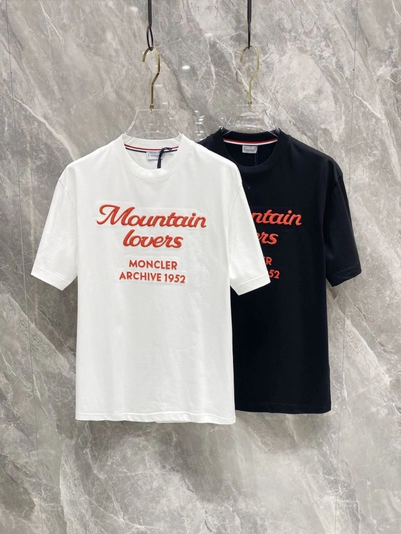 Stretchable Moncler T-Shirts 140988