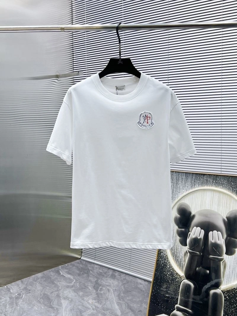 Supportive Moncler T-Shirts 140997