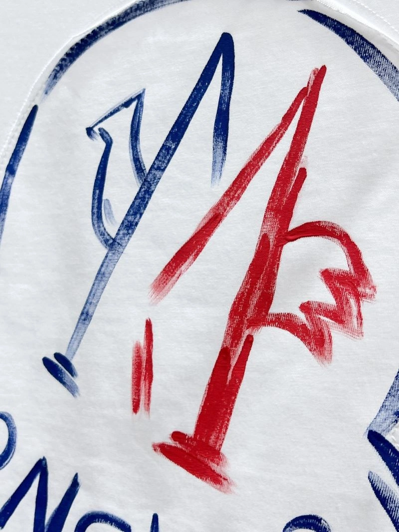 Supportive Moncler T-Shirts 140997
