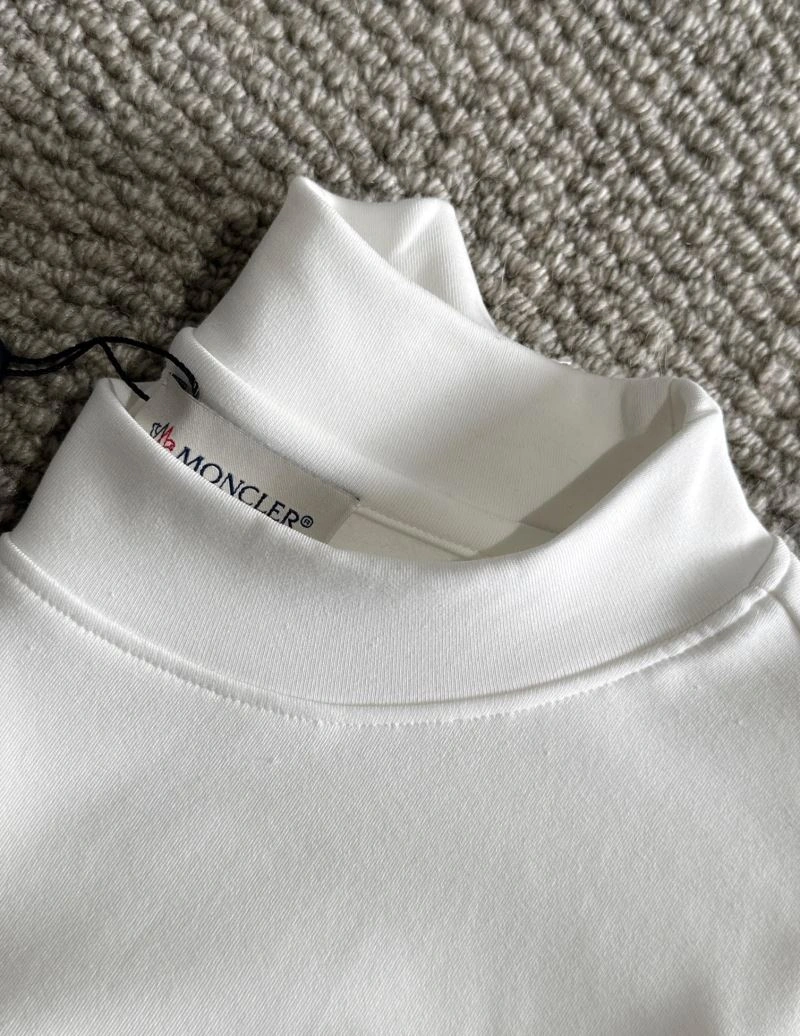 Bright Moncler T-Shirts 140985