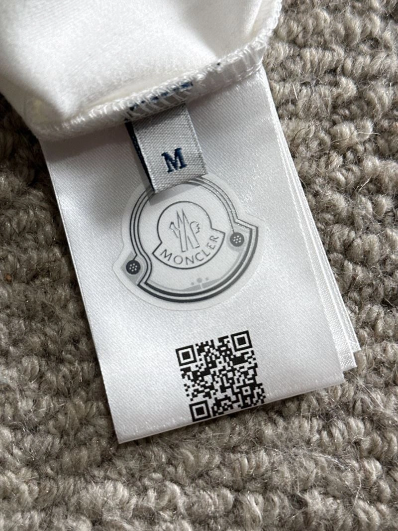 Bright Moncler T-Shirts 140985