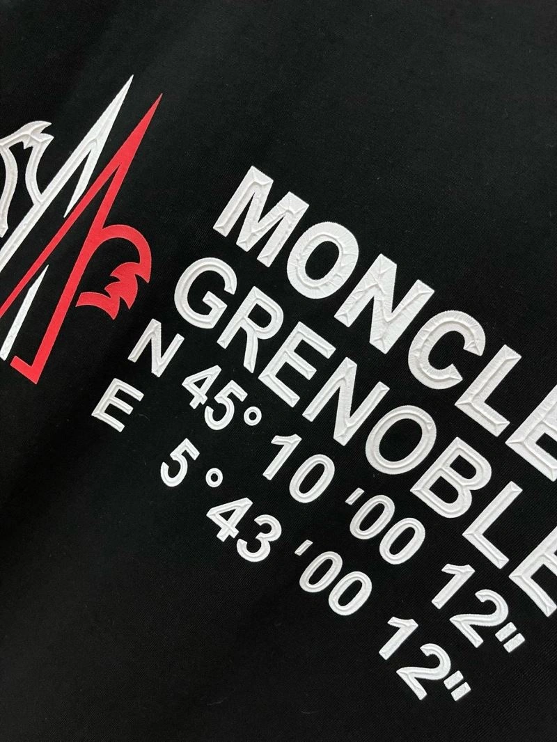 Moncler T-Shirts Youthful 139491
