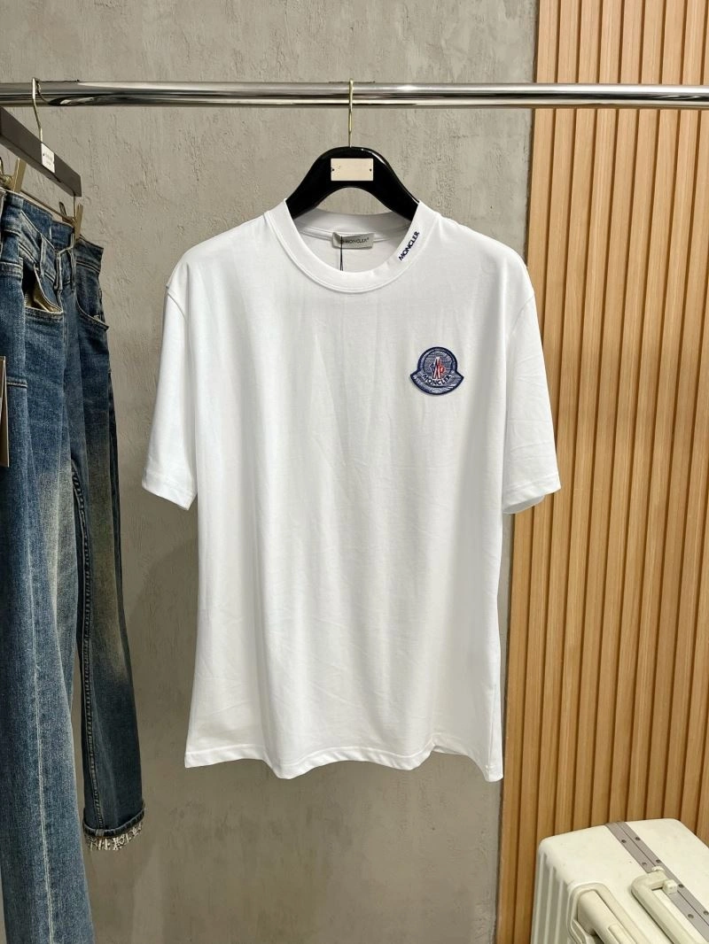 WellDesigned Moncler T-Shirts 140990