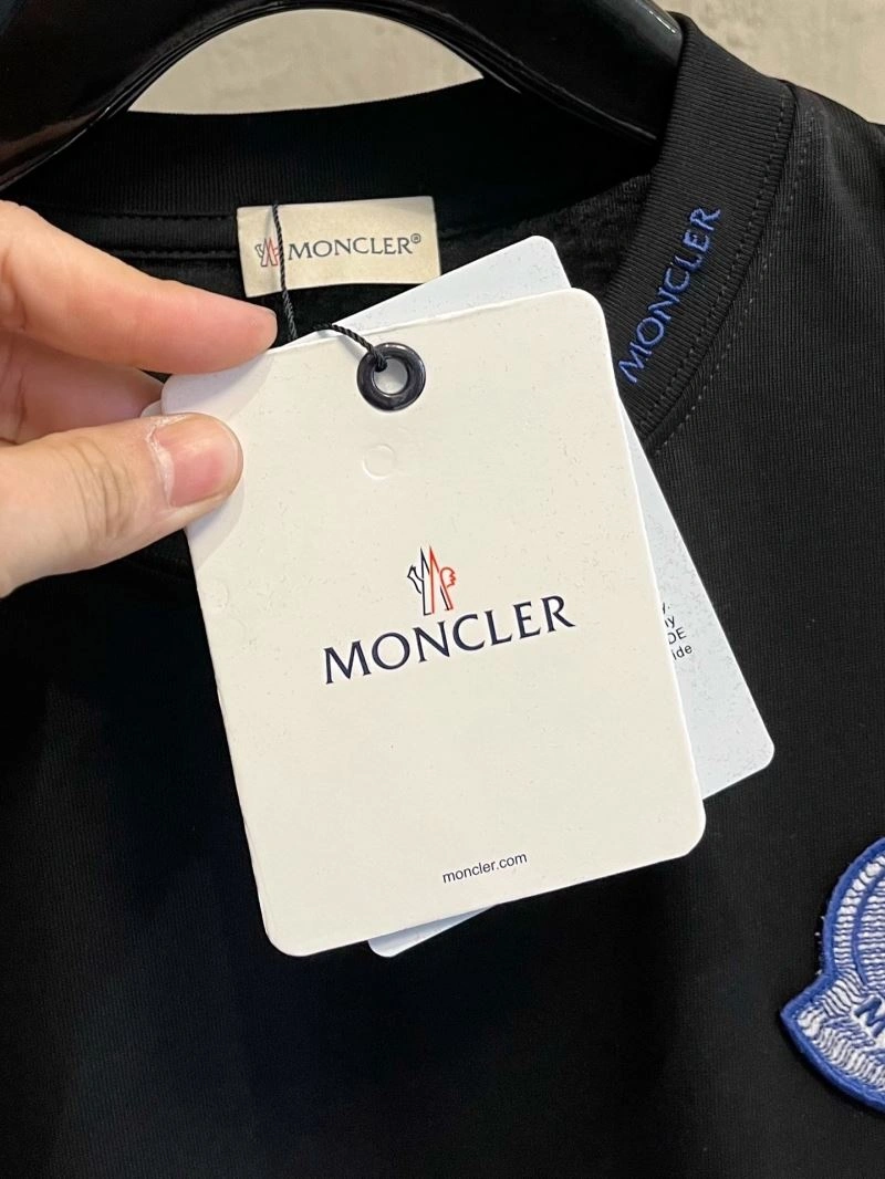 Moncler T-Shirts OdorResistant 140996