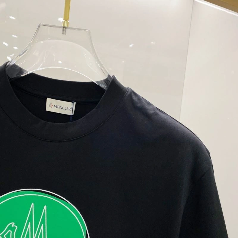 ComfortFit Moncler T-Shirts 140982
