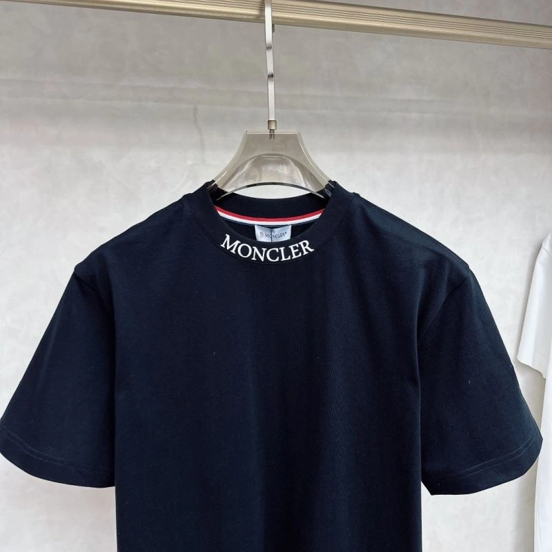 Moncler T-Shirts Lightweight 140986