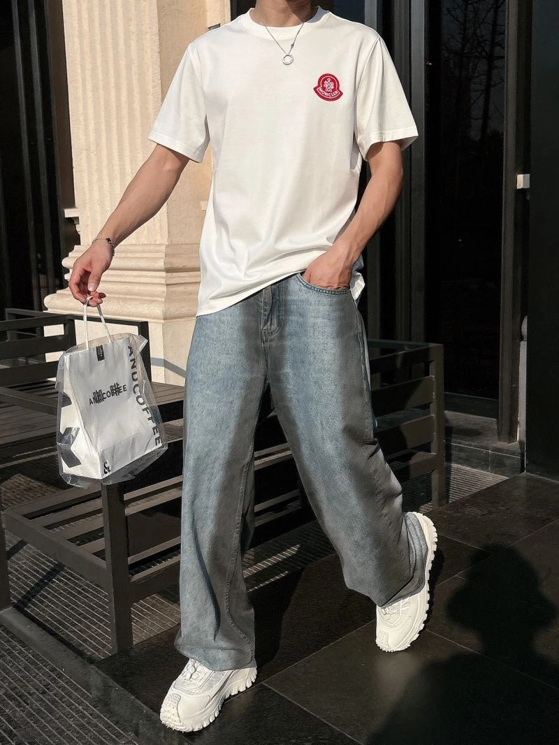 Cozy Moncler T-Shirts 141006