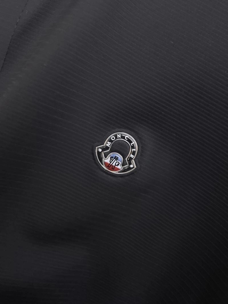WaterResistant Moncler T-Shirts 141001
