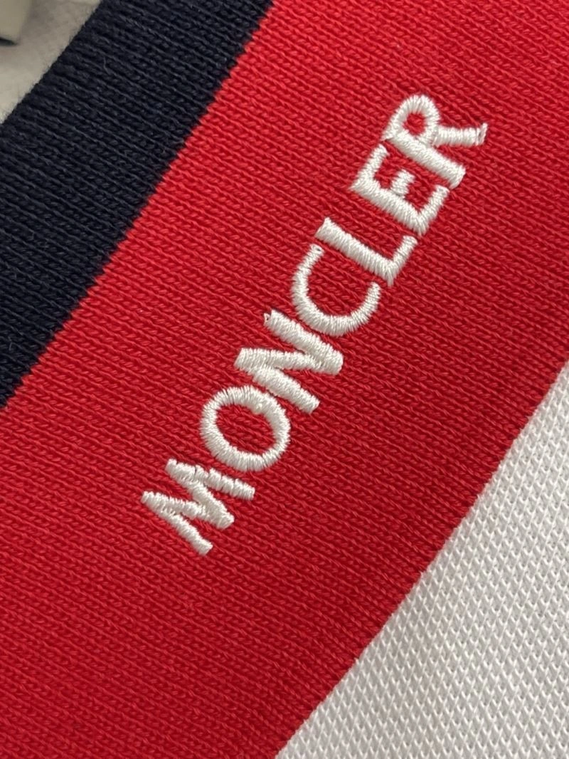 Tailored Moncler T-Shirts 140977