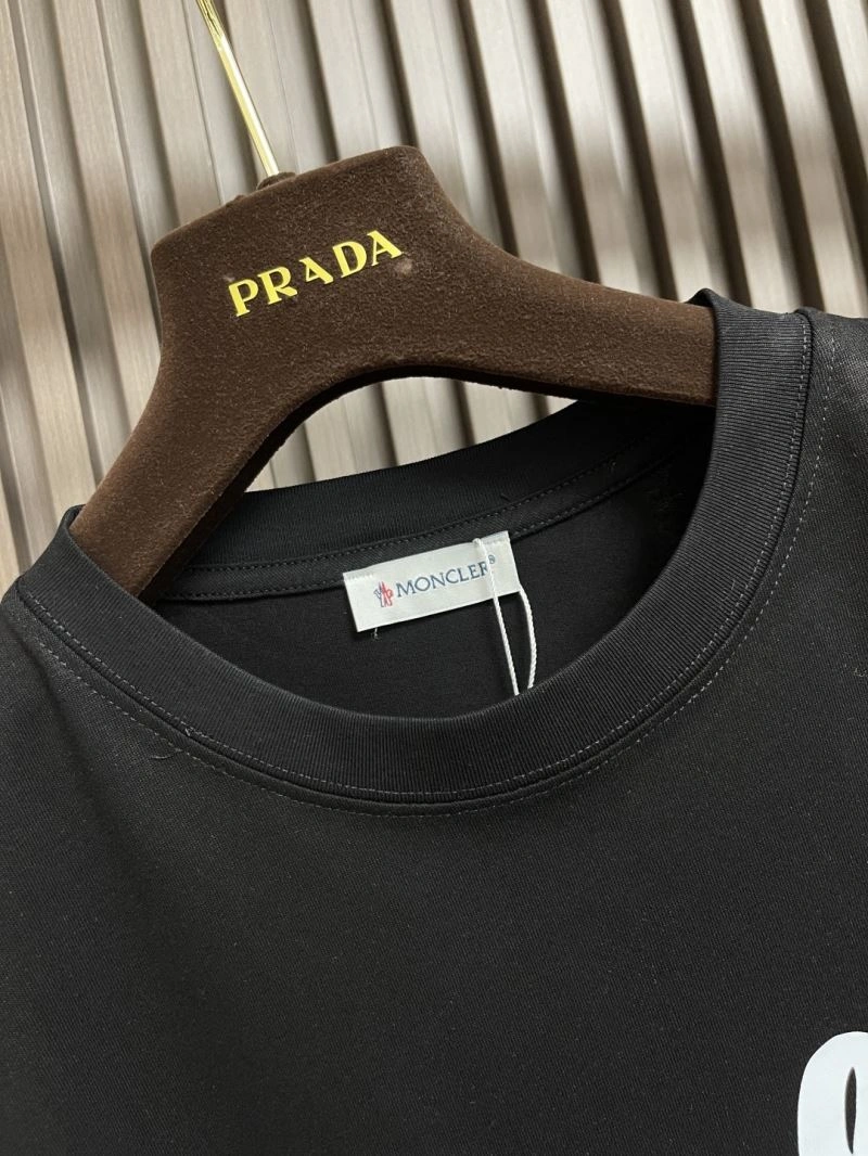 Durable Moncler T-Shirts 140970