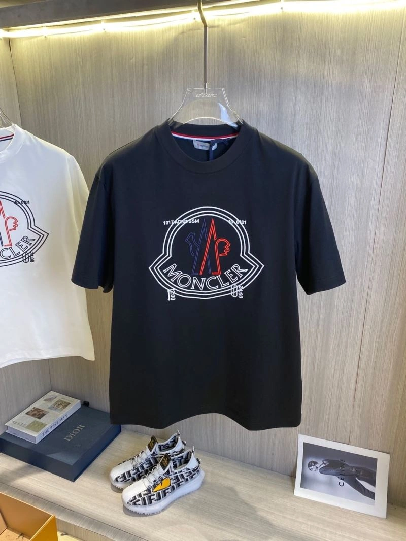 Refined Moncler T-Shirts 140962