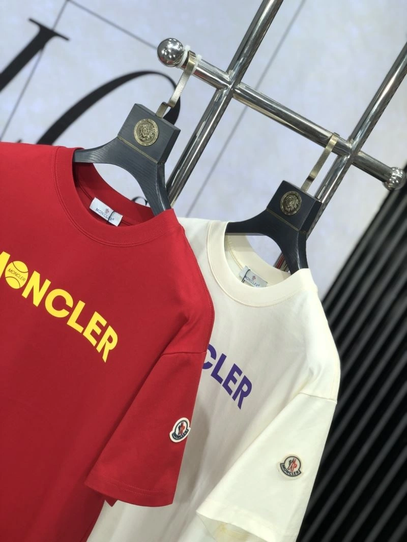 Moncler T-Shirts FlexibleFit 140967