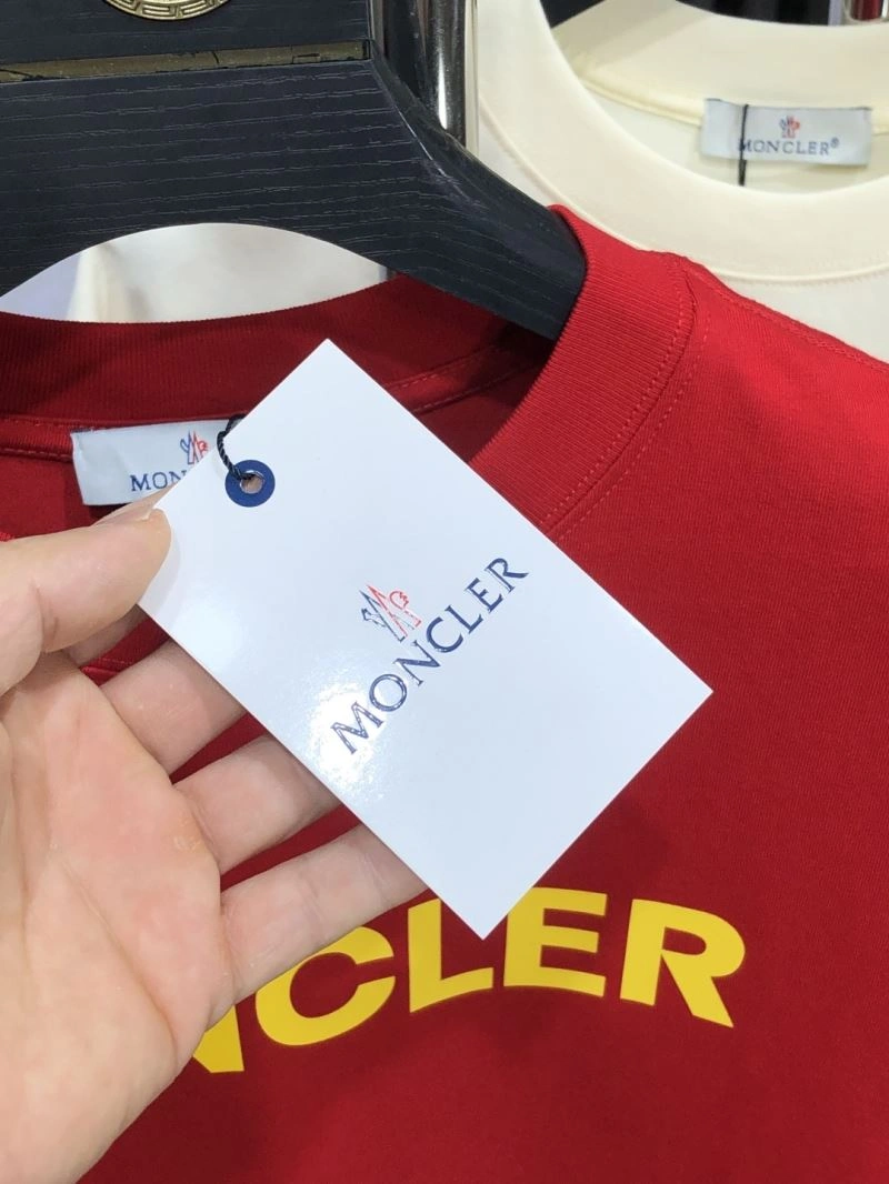 Moncler T-Shirts FlexibleFit 140967