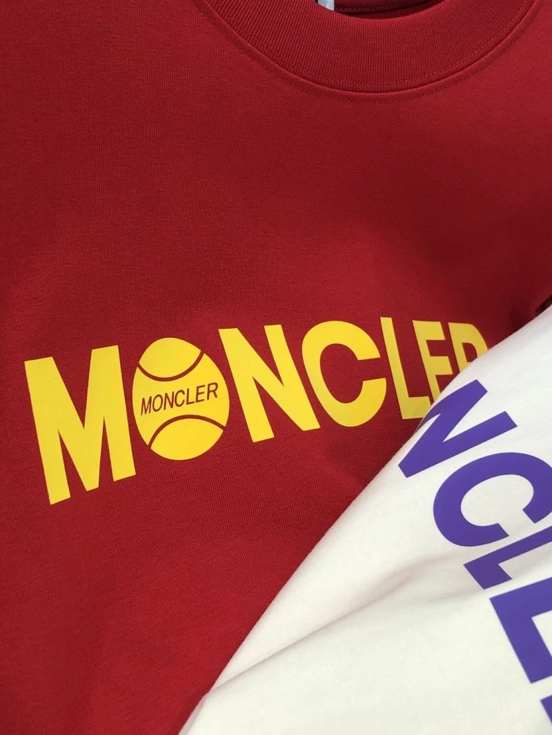 Moncler T-Shirts FlexibleFit 140967