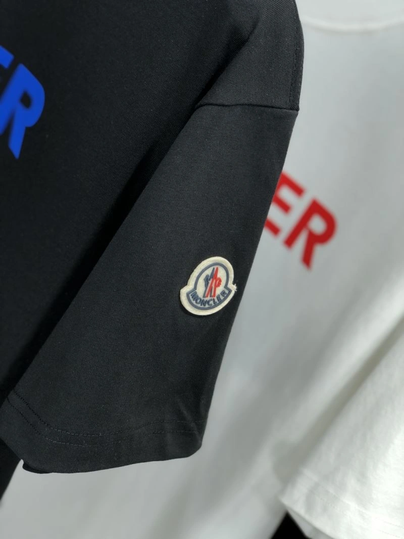 Tailored Moncler T-Shirts 140961
