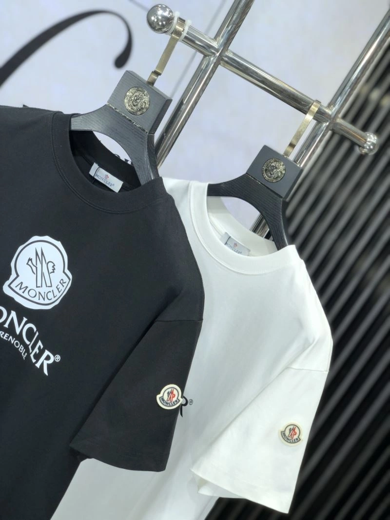 Moncler T-Shirts Modern 140964
