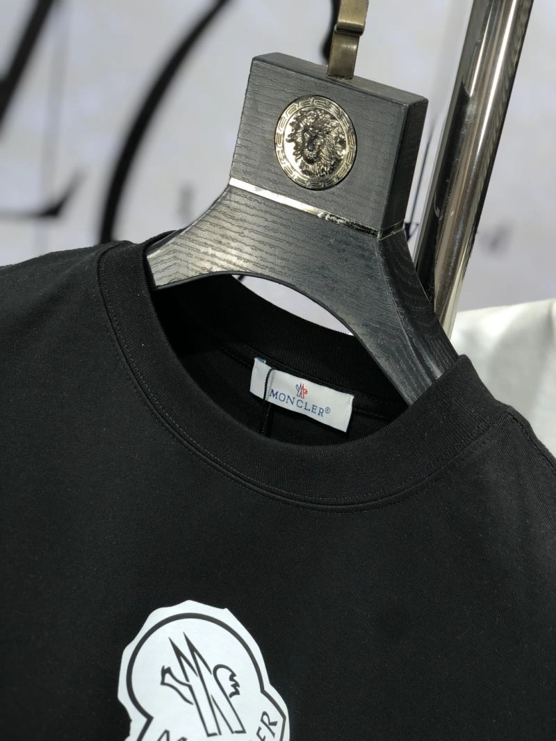 Moncler T-Shirts Modern 140964