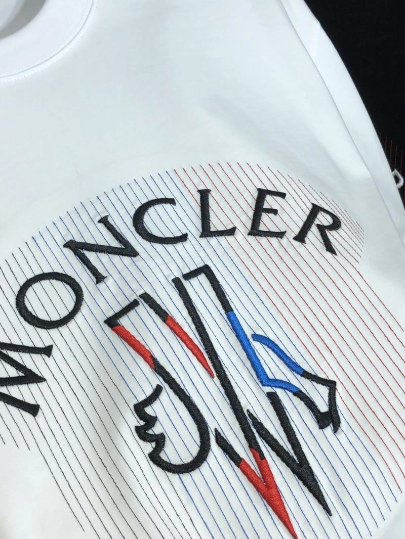 Moncler T-Shirts Tailored 140948