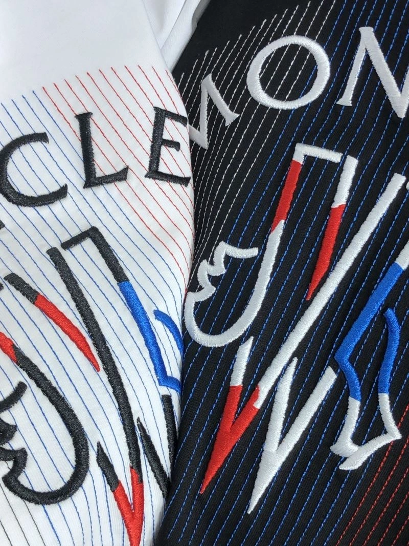 Moncler T-Shirts Tailored 140948