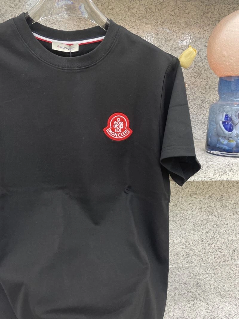 StreetReady Moncler T-Shirts 140944