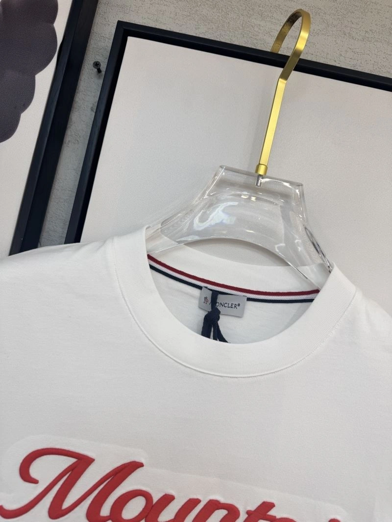 Bold Moncler T-Shirts 140960