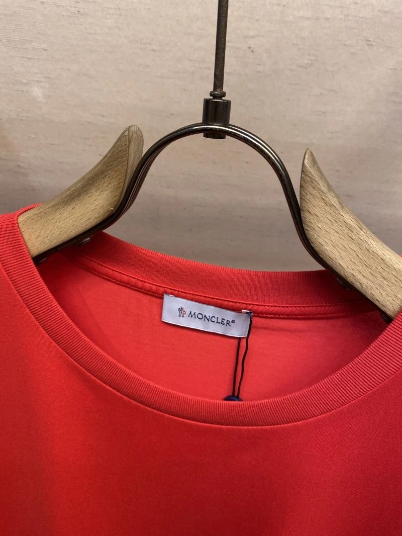 Upgraded Moncler T-Shirts 140938