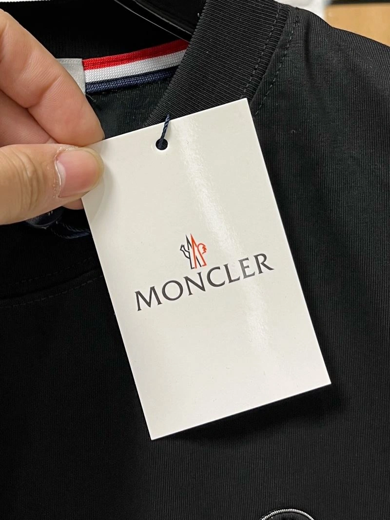 EasyCare Moncler T-Shirts 140945