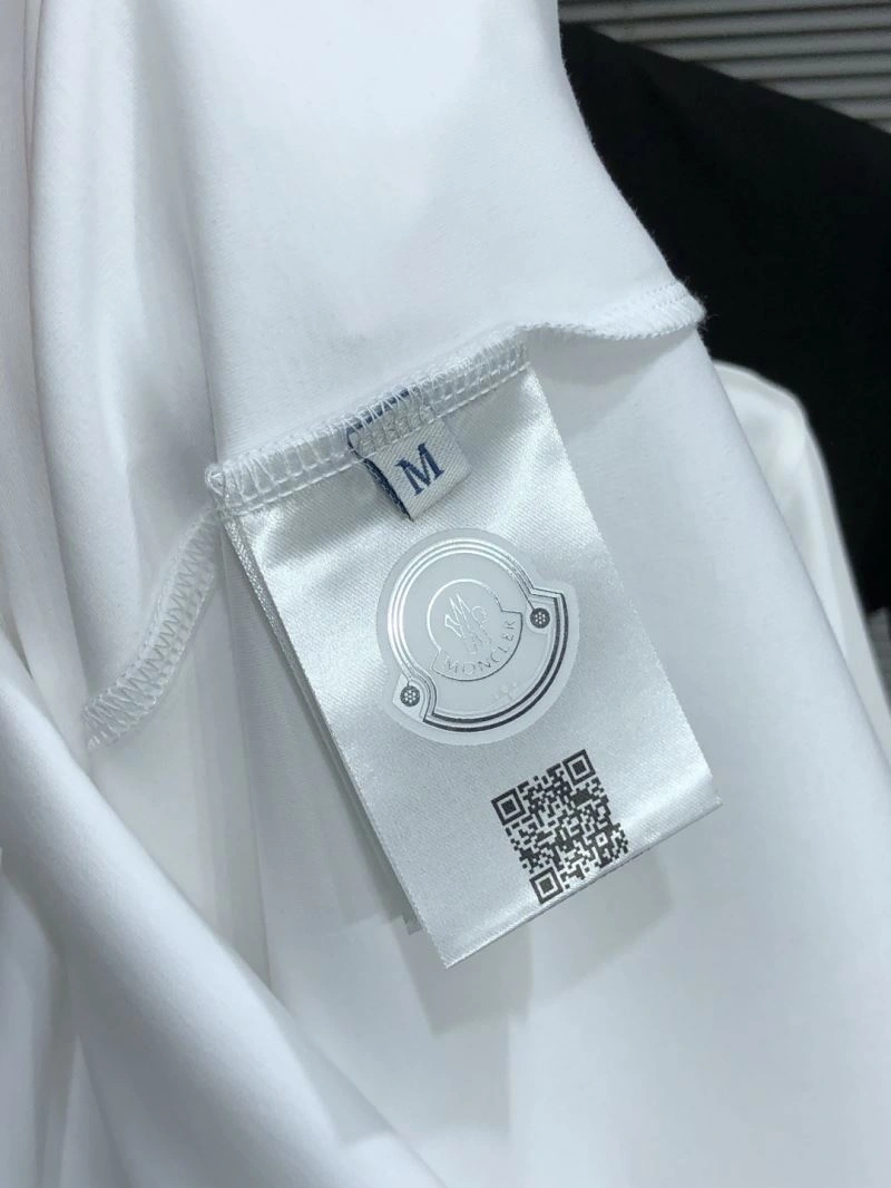 TimelessDesign Moncler T-Shirts 140931
