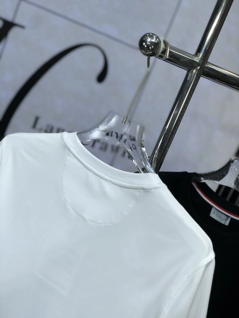 TimelessDesign Moncler T-Shirts 140931