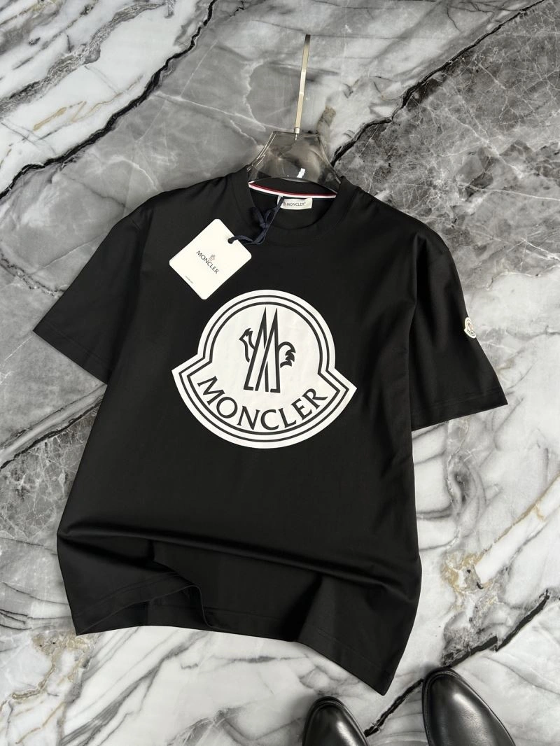 Moncler T-Shirts Comfortable 140930