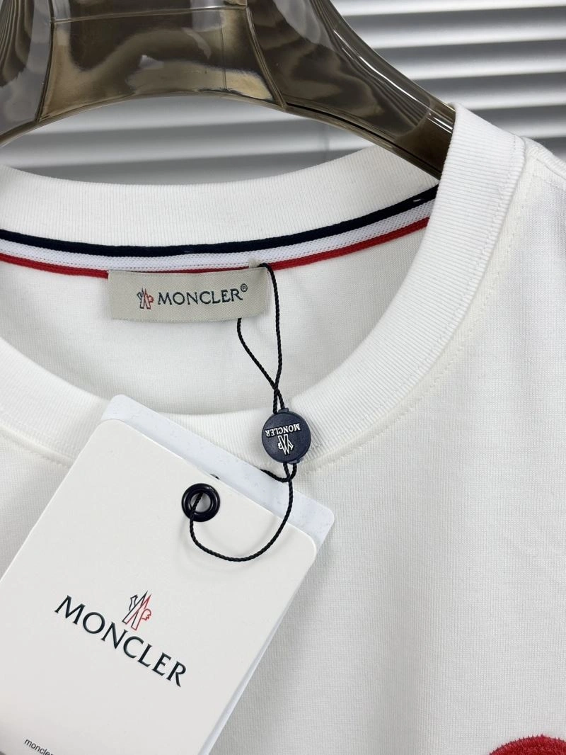 Moncler T-Shirts Soft 140914