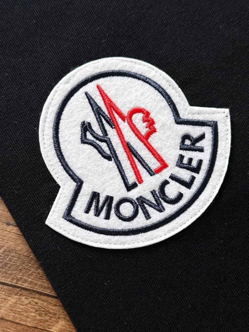 Moncler T-Shirts Minimalist 140917
