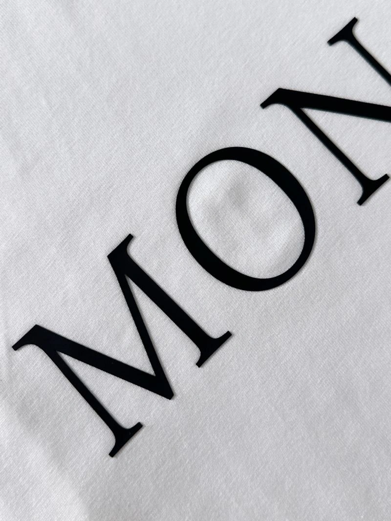 Moncler T-Shirts Minimalist 140910