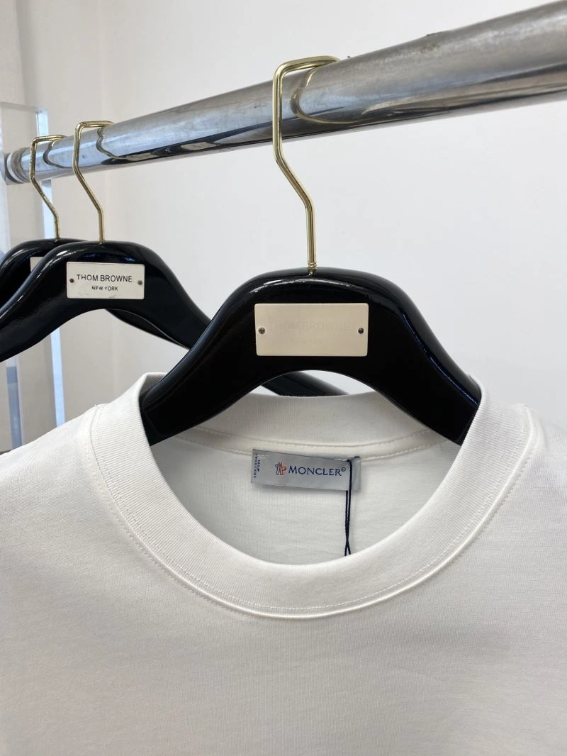 Unisex Moncler T-Shirts 140907