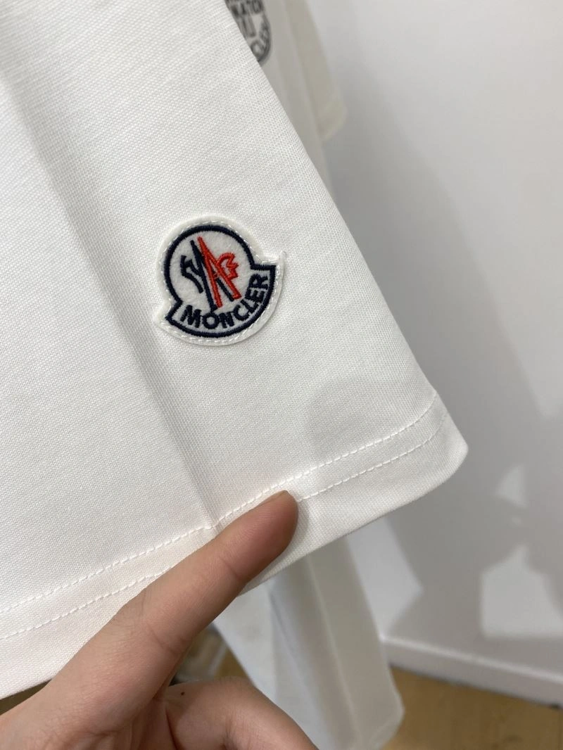 Unisex Moncler T-Shirts 140907
