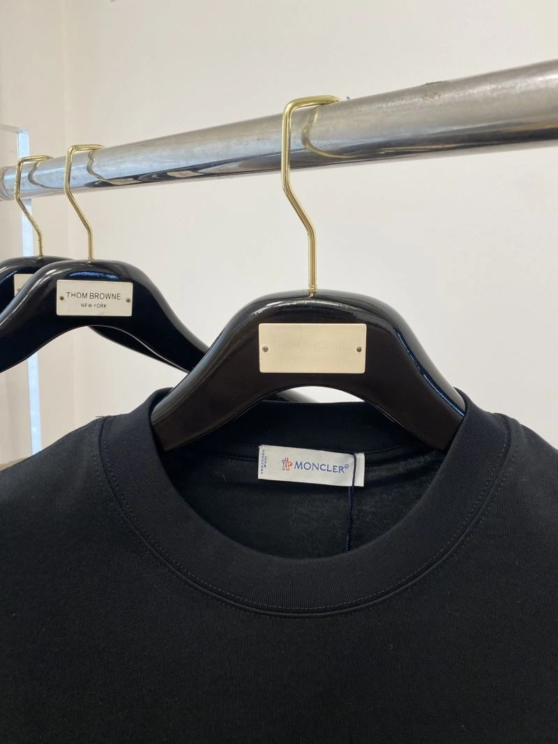 Contemporary Moncler T-Shirts 140900