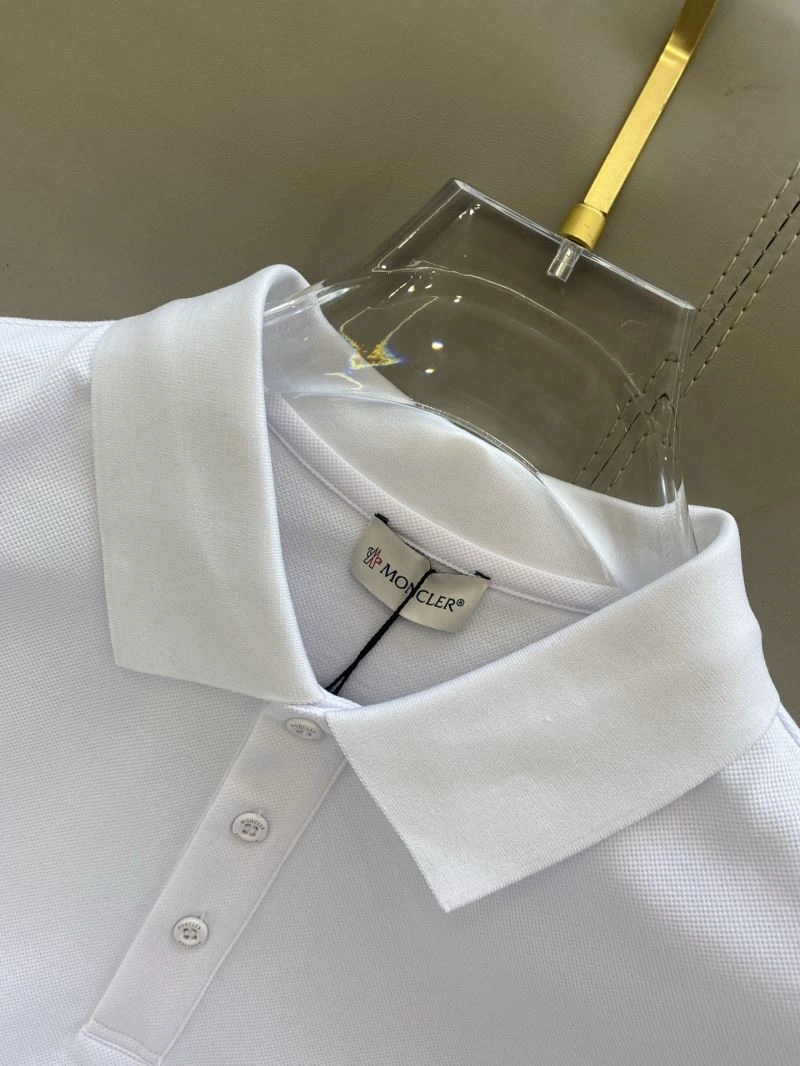 Moncler T-Shirts Stretchable 140927