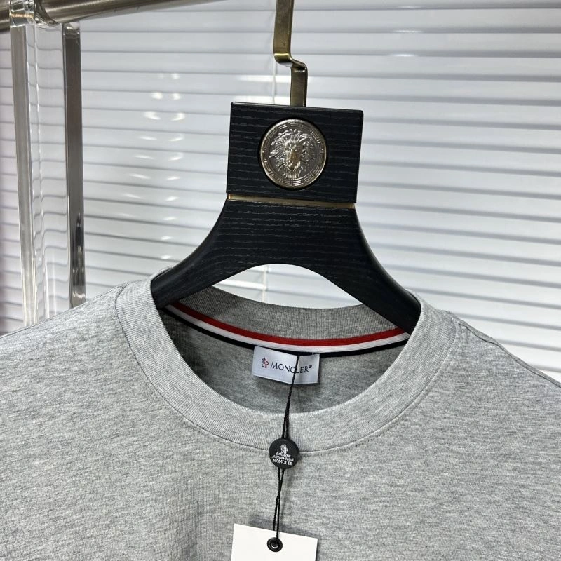 Moncler T-Shirts FlexibleFit 140885