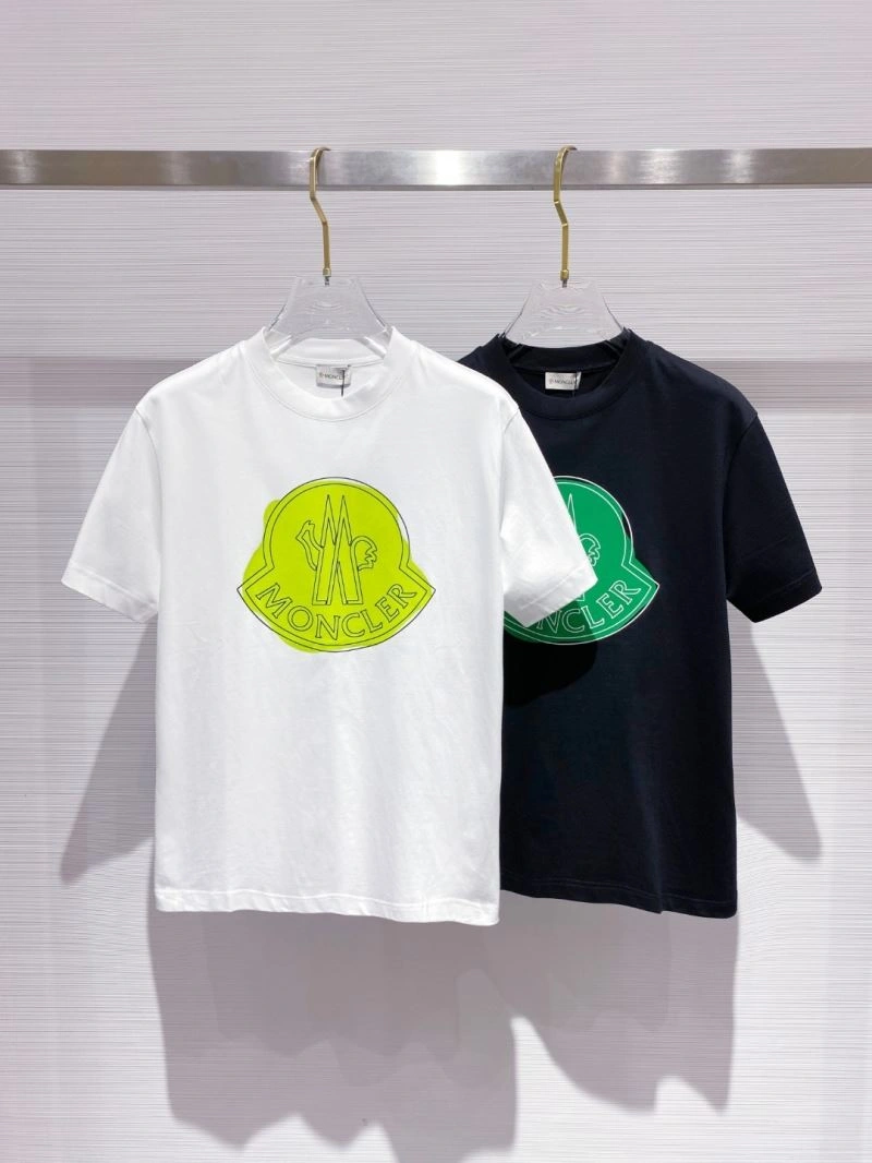 Upgraded Moncler T-Shirts 140880