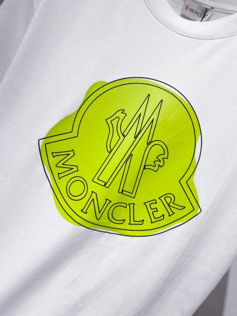 Upgraded Moncler T-Shirts 140880