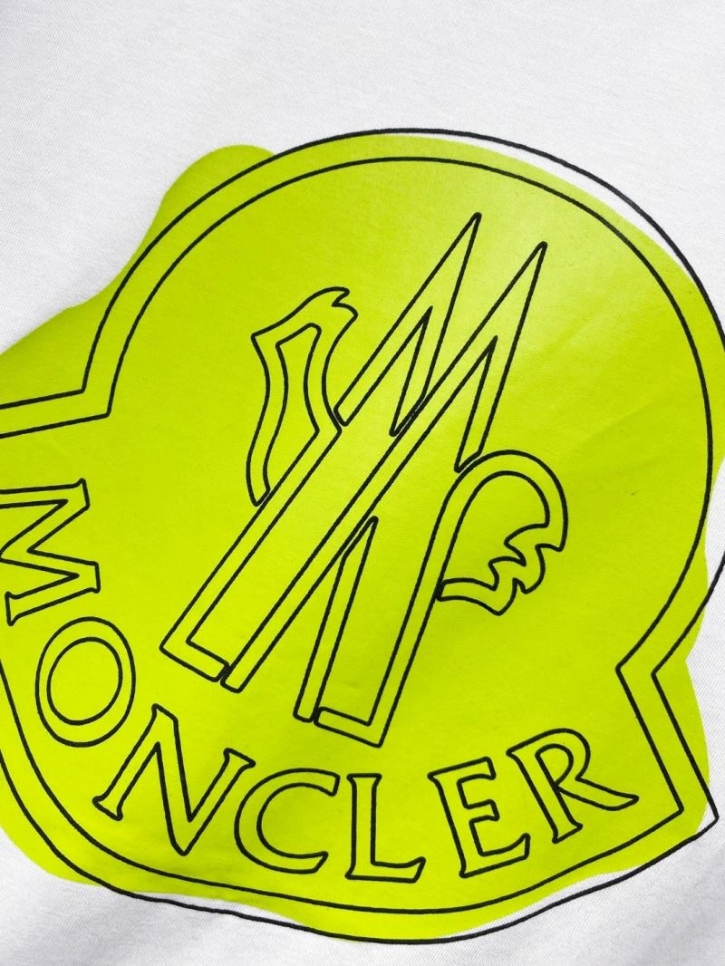 Upgraded Moncler T-Shirts 140880