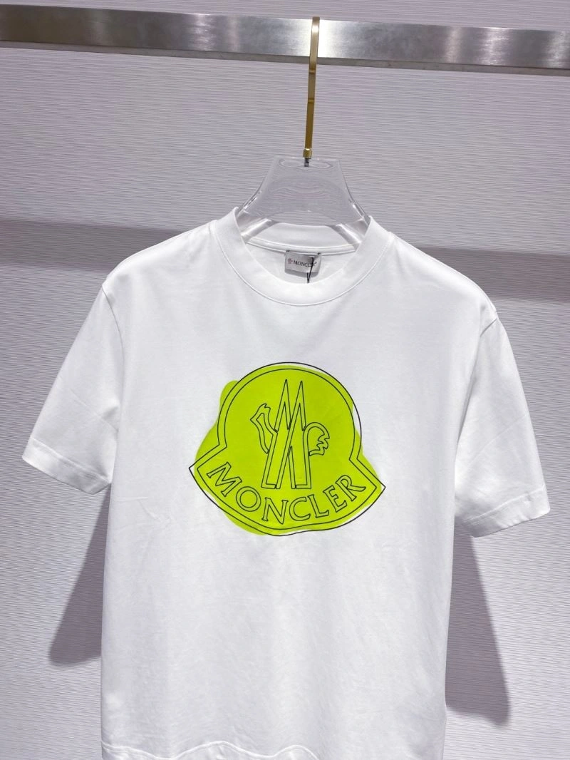 Upgraded Moncler T-Shirts 140880